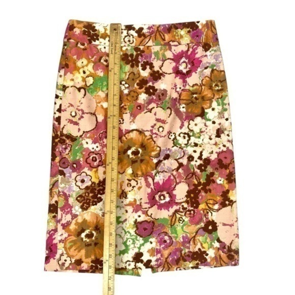 J. CREW Pencil Skirt Abstract Watercolor Floral Straight Pink Green  Purple - Picture 11 of 13